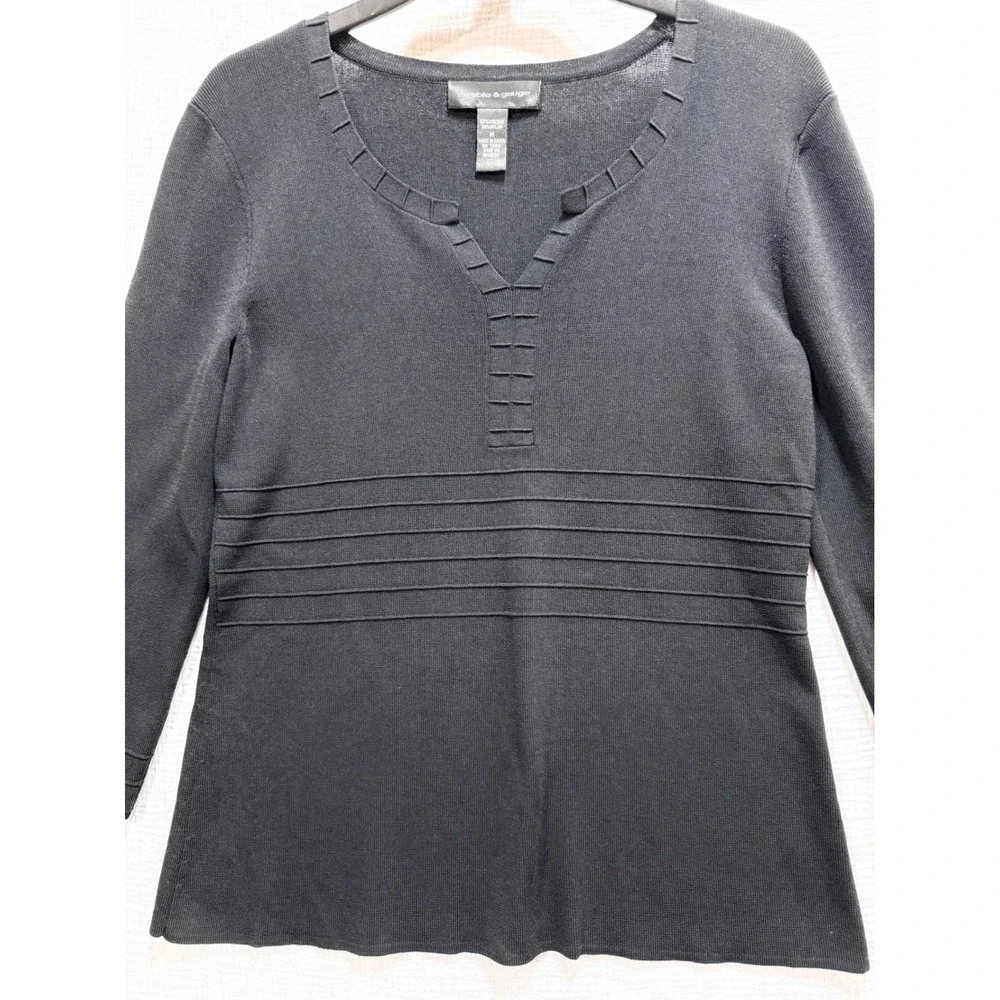 Cable & Gauge Knit Top Women‎ M Black V-Neck 3/4 Sleeve Ribbed Detail Capsule